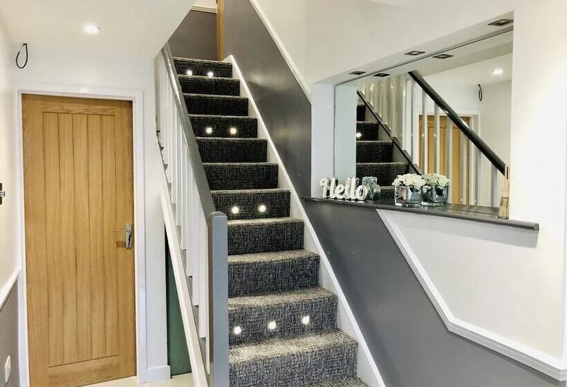 ベッドアンドブレックファースト Oxford Studios