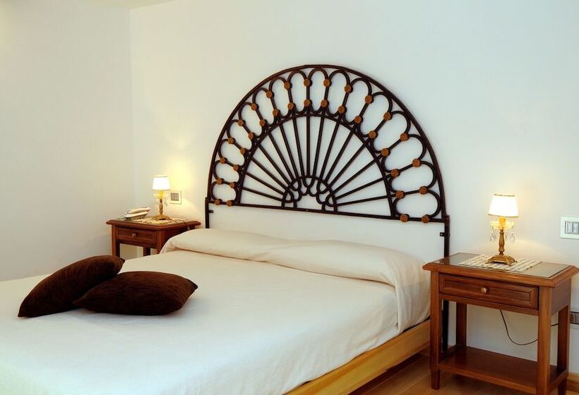 تختخواب و صبحانه Residenza Luce