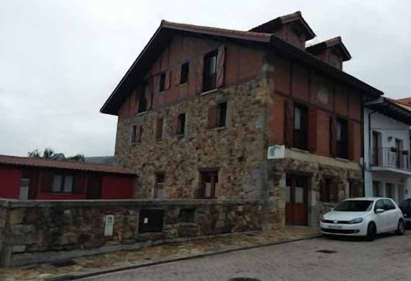 مسافرخانه Posada El Nozal