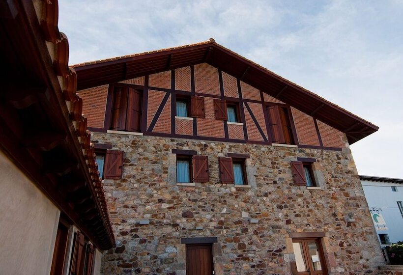 مسافرخانه Posada El Nozal