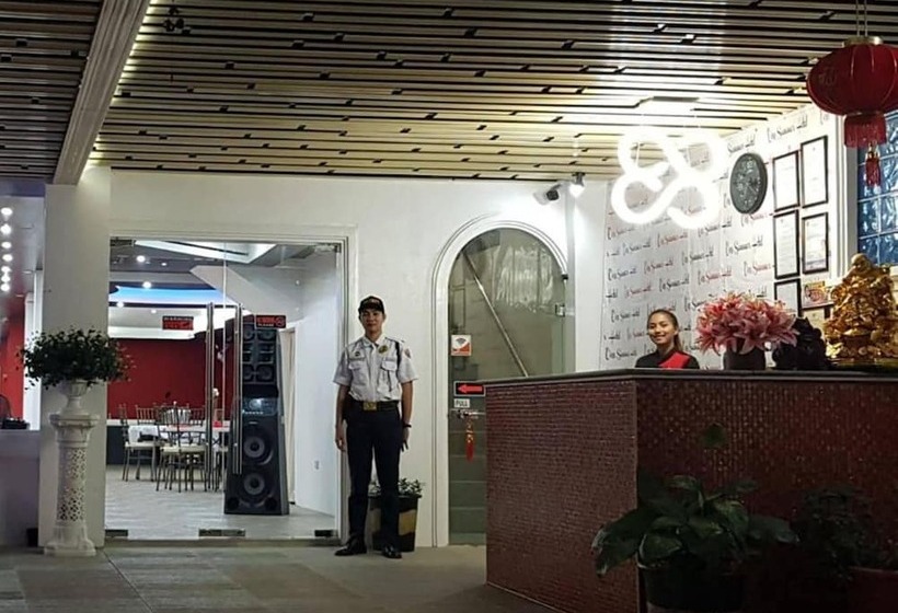 هتل Cess Summer Boutique