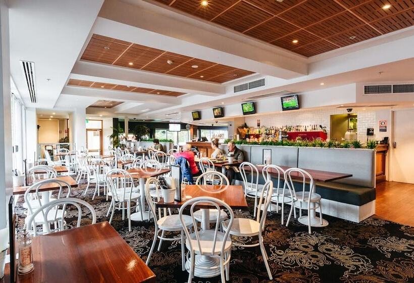 Coniston Hotel Wollongong