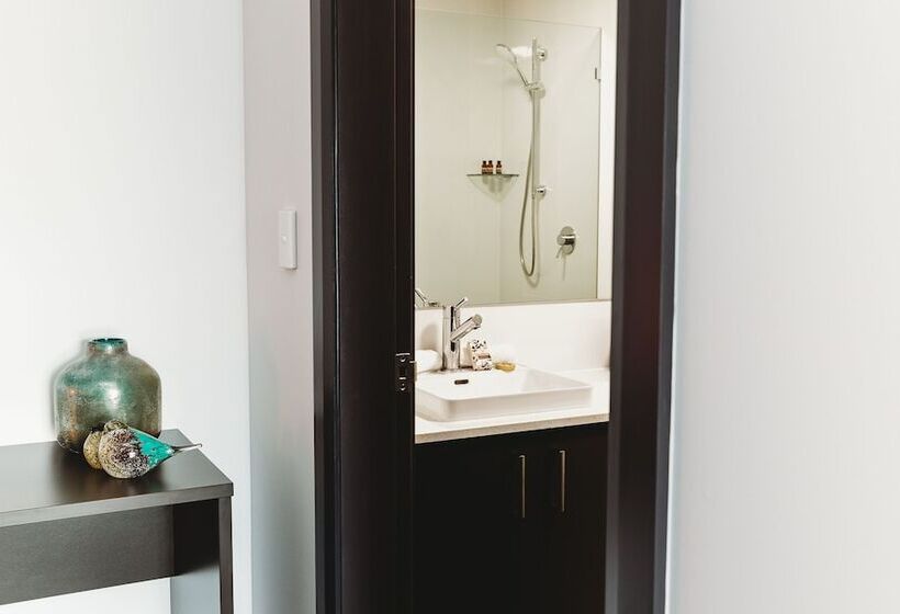 Coniston Hotel Wollongong