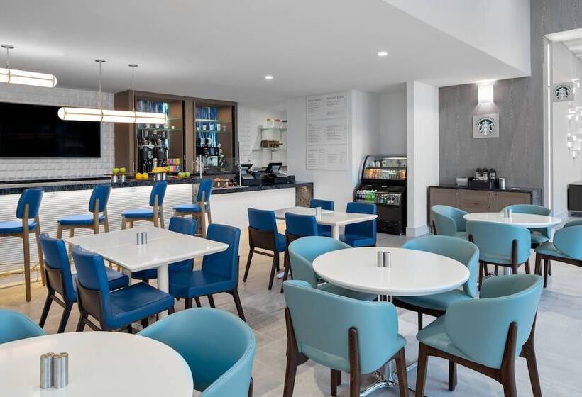 فندق Courtyard By Marriott Delray Beach