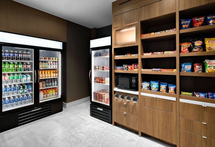 فندق Courtyard By Marriott Delray Beach