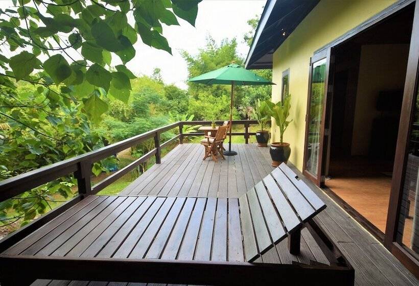 Отель Dan's Koyao Retreat