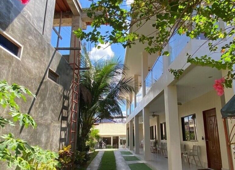 هتل Harman Suites Moalboal