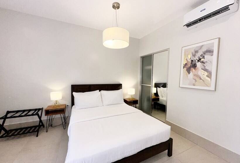 هتل Harman Suites Moalboal