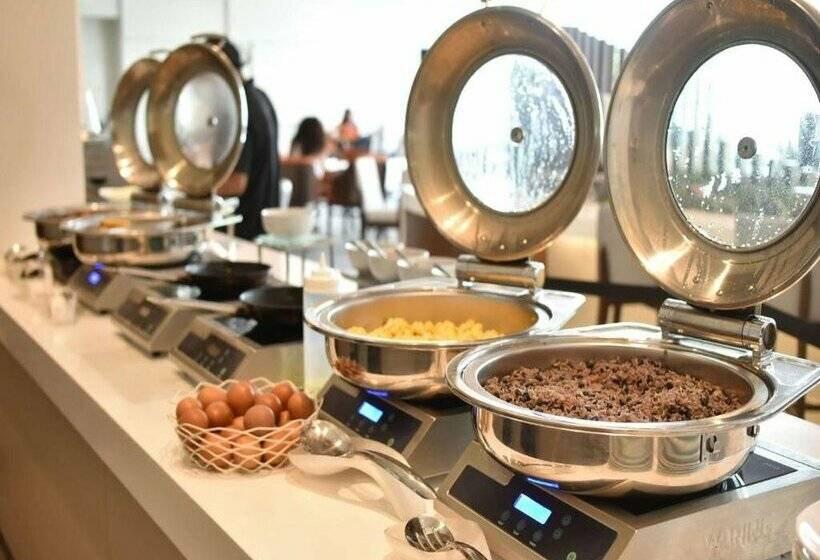 Отель Hilton Garden Inn Santa Ana San Jose