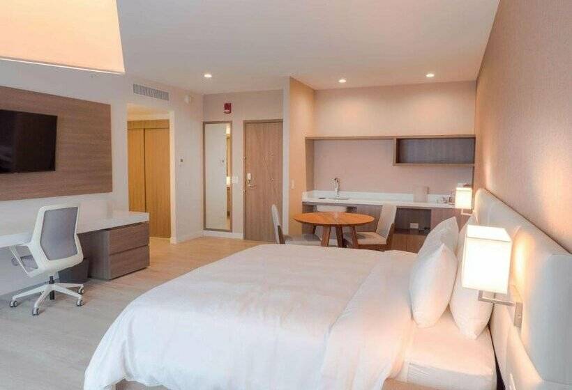 Отель Hilton Garden Inn Santa Ana San Jose