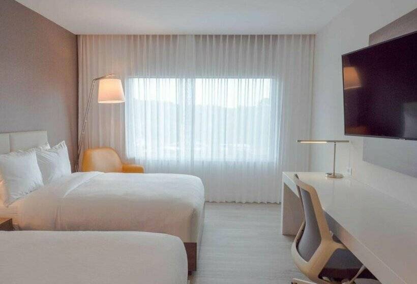 Отель Hilton Garden Inn Santa Ana San Jose