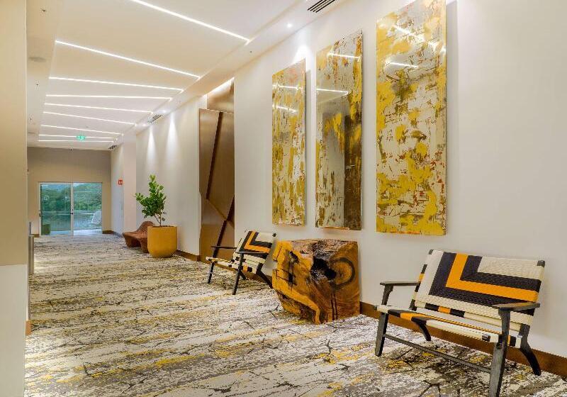 Отель Hilton Garden Inn Santa Ana San Jose