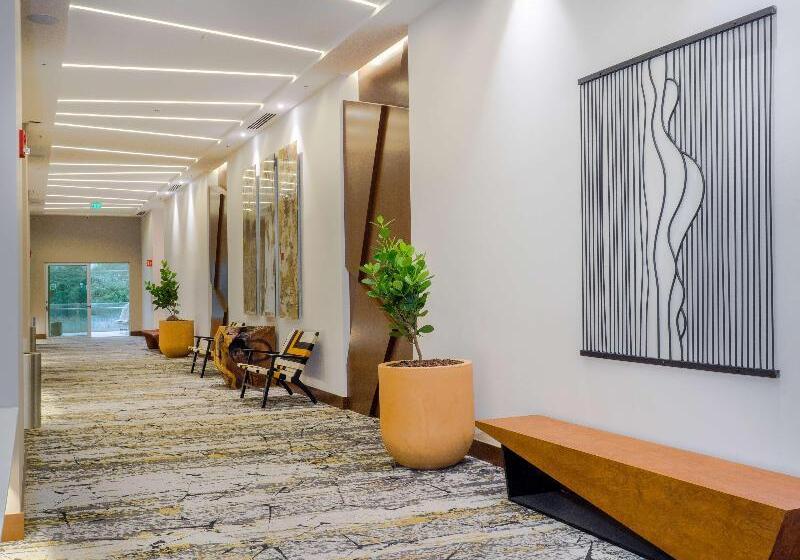 Отель Hilton Garden Inn Santa Ana San Jose