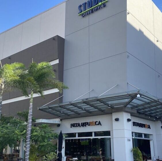 Отель Hilton Garden Inn Santa Ana San Jose