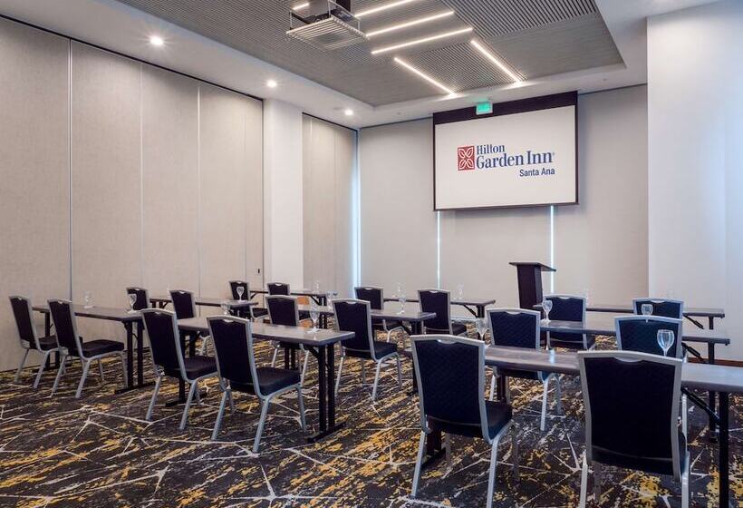 Отель Hilton Garden Inn Santa Ana San Jose