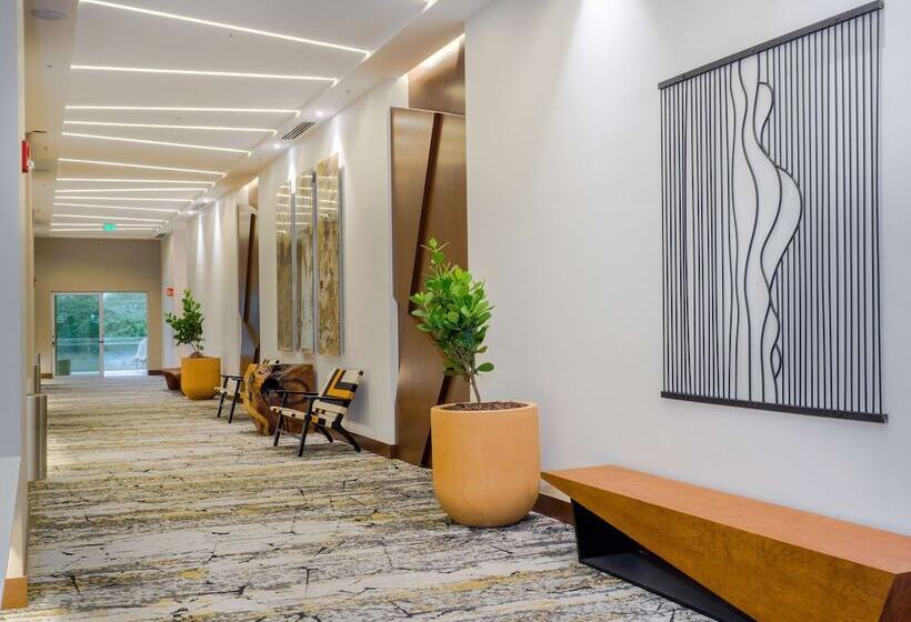 Отель Hilton Garden Inn Santa Ana San Jose