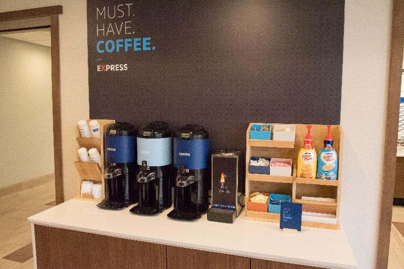 هتل Holiday Inn Express & Suites Fort Wayne North By Ihg