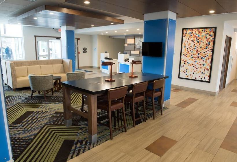 هتل Holiday Inn Express & Suites Fort Wayne North By Ihg
