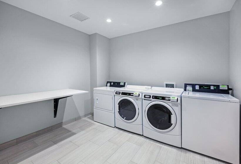 فندق Holiday Inn Express & Suites   Tulsa Northeast   Owasso, An Ihg