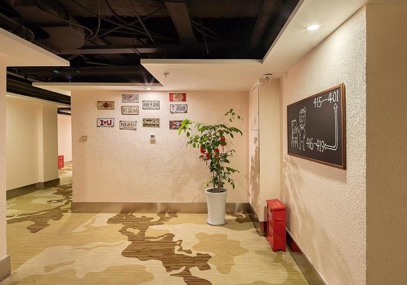 Отель James Joyce Coffetel Kuanzhai Alley