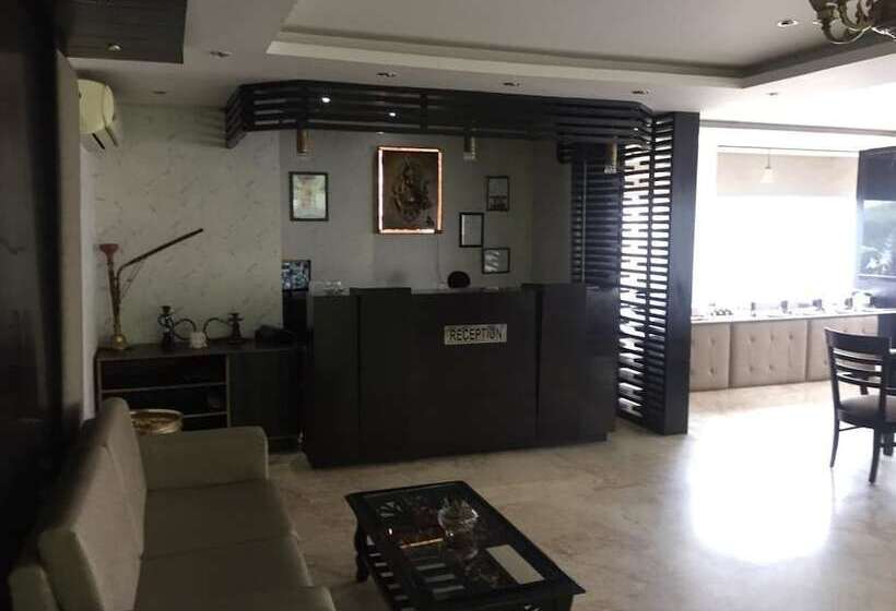 호텔 Kamal Residency