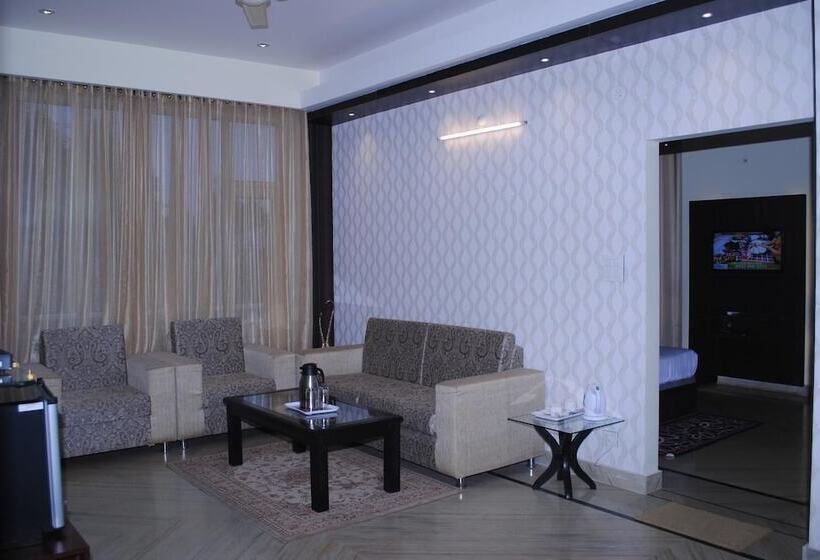 호텔 Kamal Residency