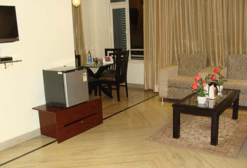 호텔 Kamal Residency