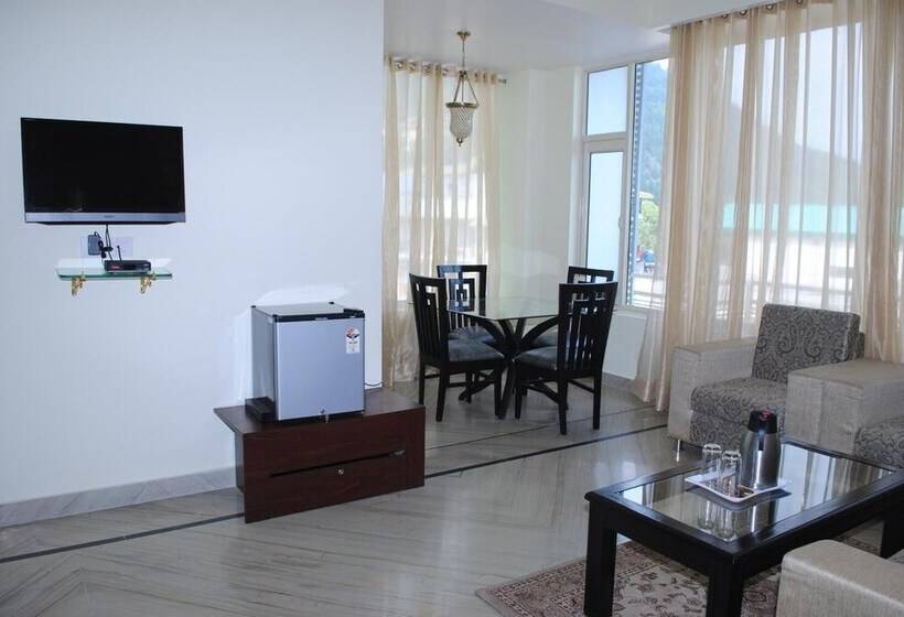 호텔 Kamal Residency