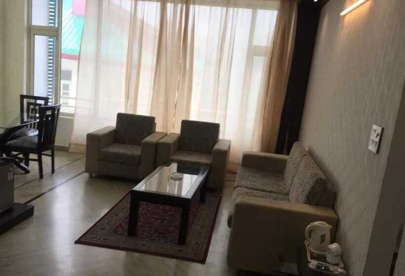 호텔 Kamal Residency