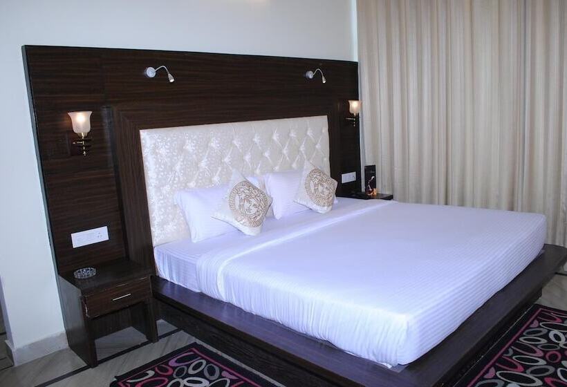 호텔 Kamal Residency