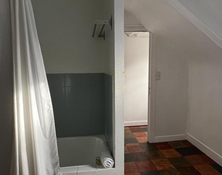 בית מלון כפרי Kan Avel