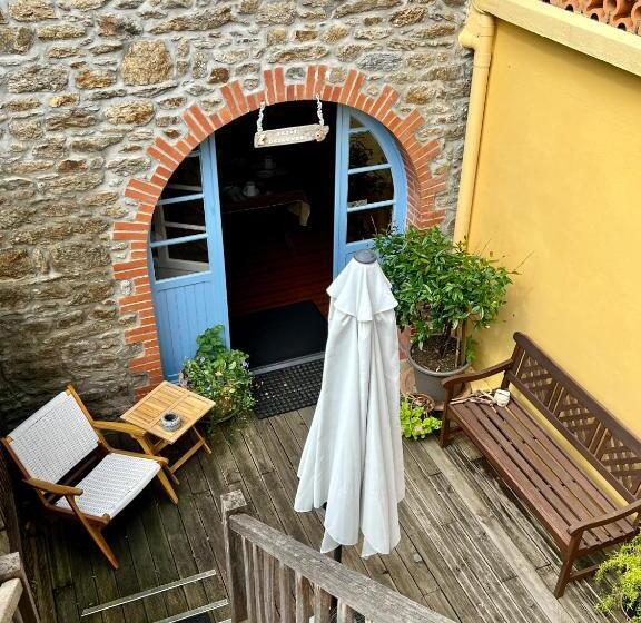 בית מלון כפרי Kan Avel