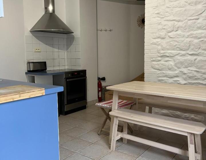 בית מלון כפרי Kan Avel