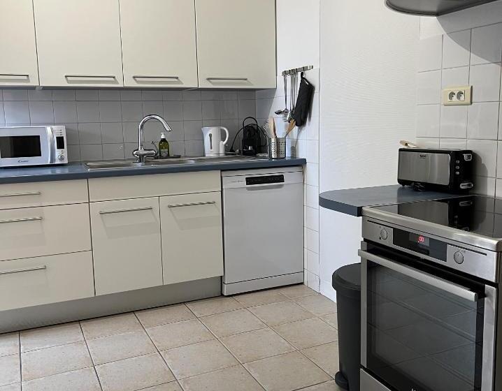 בית מלון כפרי Kan Avel