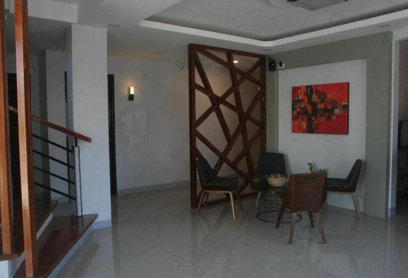 هتل La Casa Ramirez