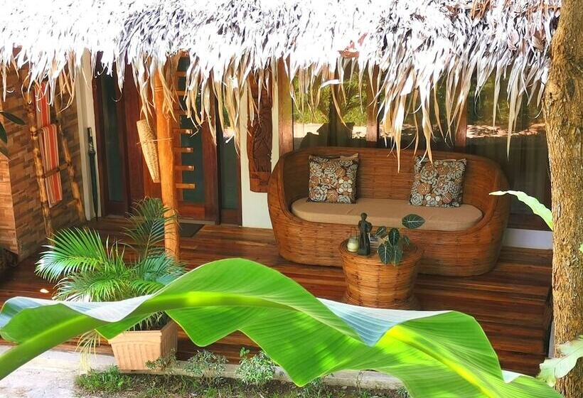 هتل La Colonial Resort