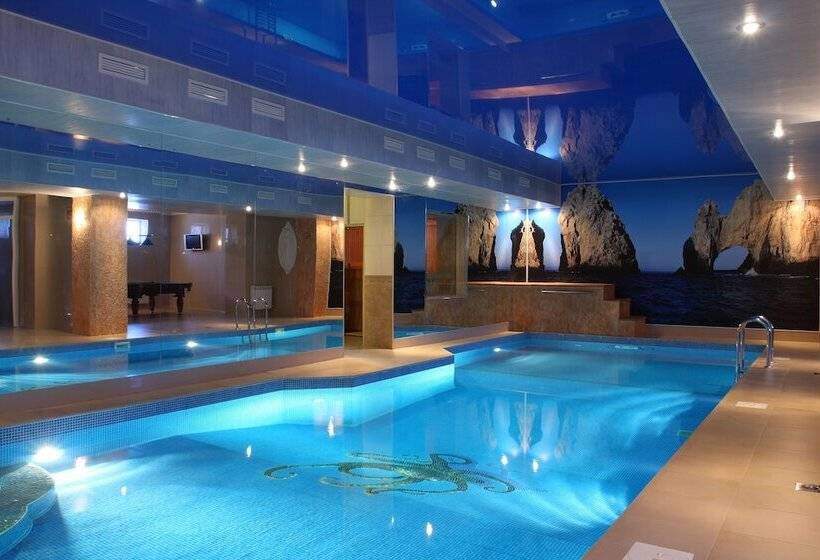 هتل Lazurny Bereg