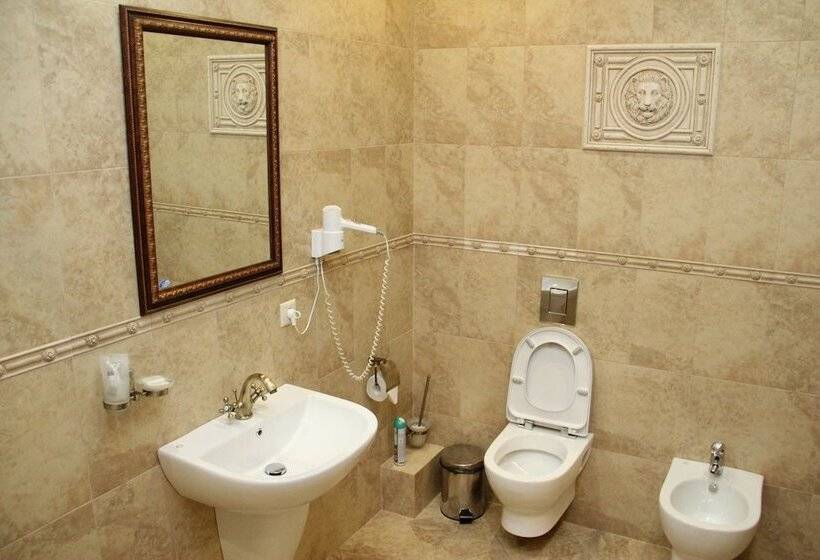 هتل Lazurny Bereg