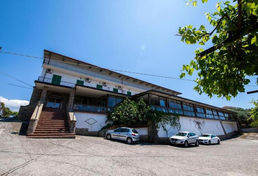 هتل Madonna Della Scala