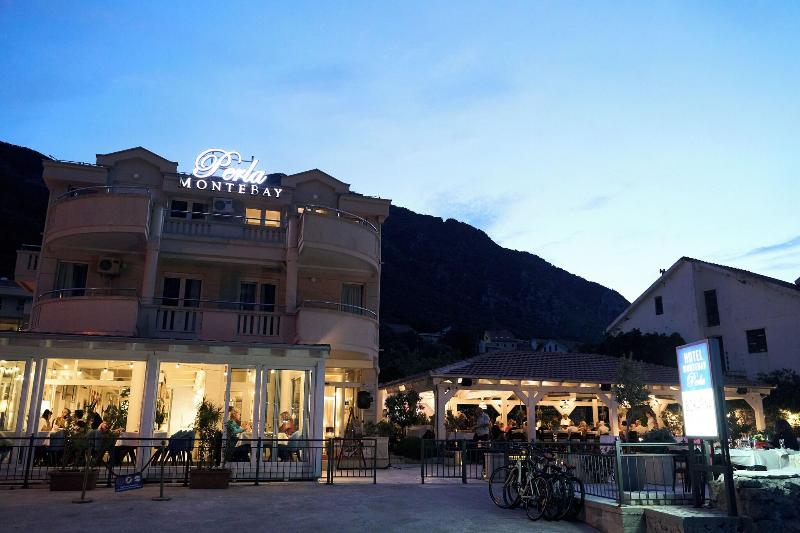 هتل Montebay Perla