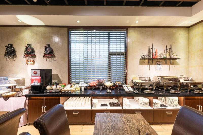 Time Traveller Hotel   Near Beijing Panjiayuan Antique Market, Beijing Happy Valley, Cbd, China Zun