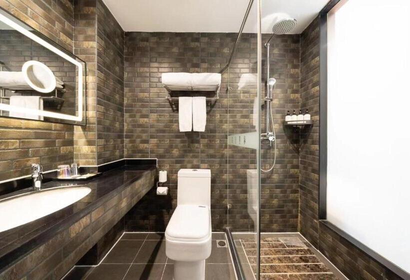 Time Traveller Hotel   Near Beijing Panjiayuan Antique Market, Beijing Happy Valley, Cbd, China Zun