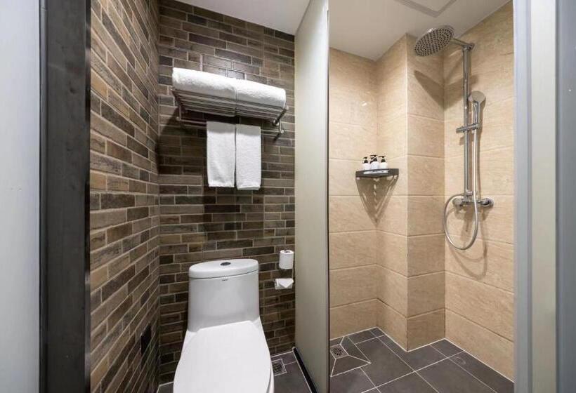 Time Traveller Hotel   Near Beijing Panjiayuan Antique Market, Beijing Happy Valley, Cbd, China Zun