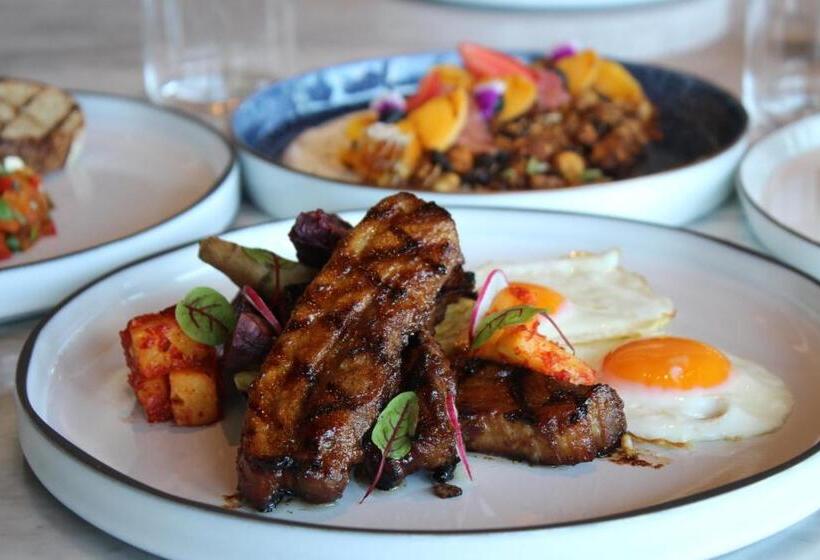 Отель Park Hyatt Auckland