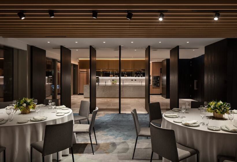 Отель Park Hyatt Auckland