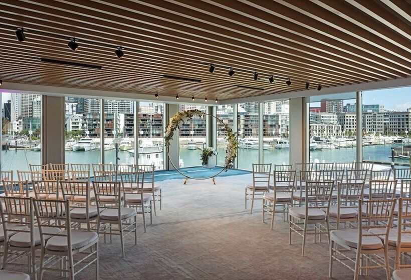 Отель Park Hyatt Auckland