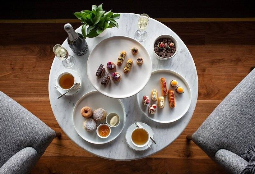 Отель Park Hyatt Auckland