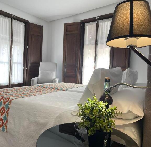 هتل Qb Almagro Centro