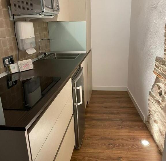 هتل Qb Almagro Centro