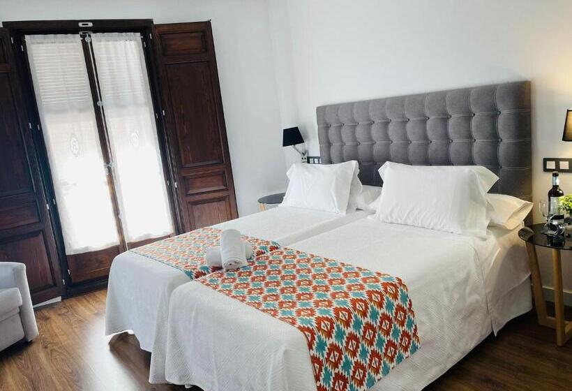 هتل Qb Almagro Centro